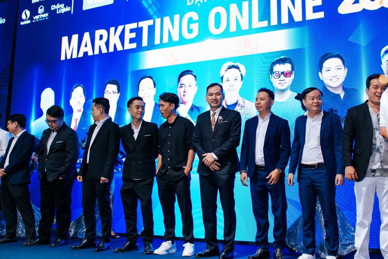 Đào Tạo SEO⭐Khóa Học SEO AI Website TPHCM➸Hà Nội✅ 15 Lâm Thanh Thiện là một trong những chuyên gia SEO hàng đầu tại Việt Nam